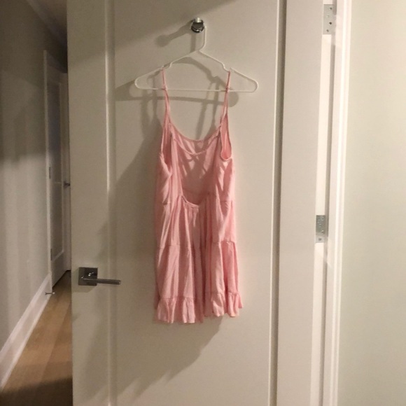 Pink loose backless dress - Picture 2 of 2